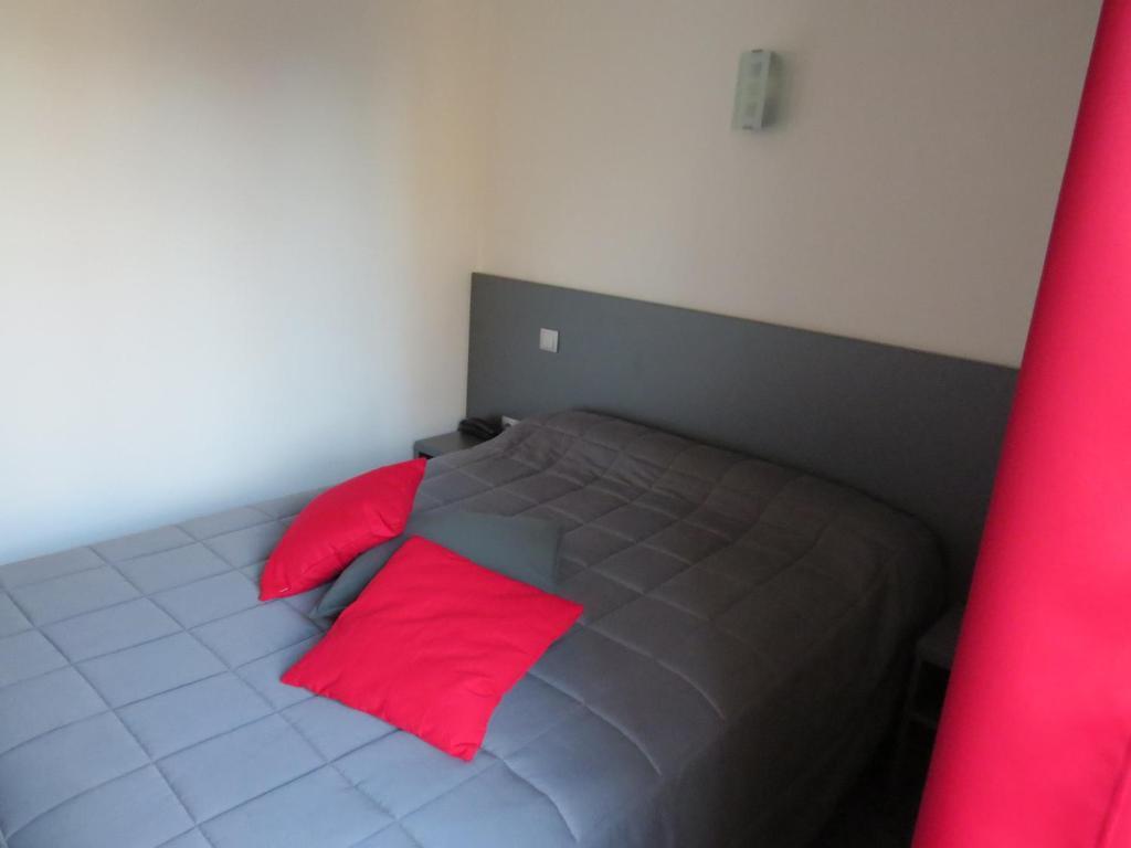 Hotel De Cleves Nevers Oda fotoğraf