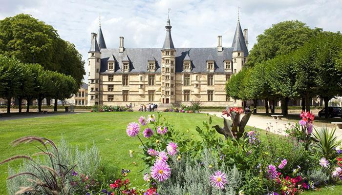Hotel De Cleves Nevers Dış mekan fotoğraf